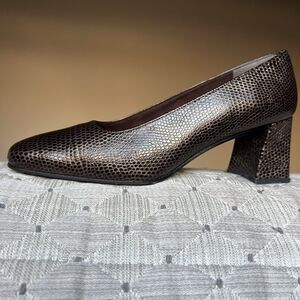 Stuart Weitzman Marymid‎ Snakeskin Print Brown Leather Block Heel Pump Women 6 M